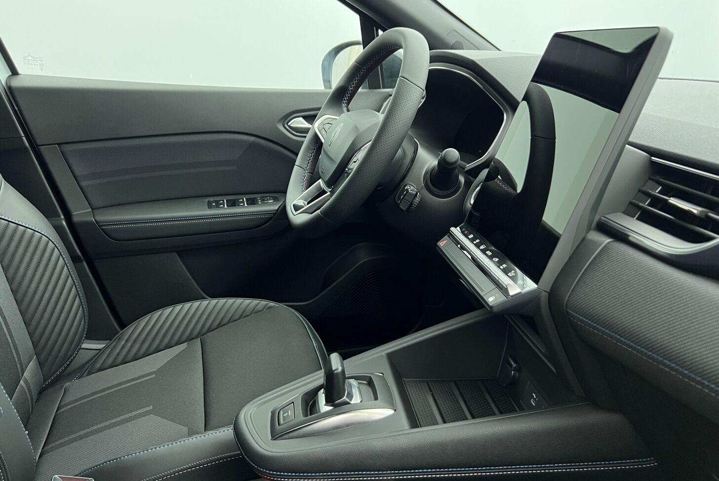 RENAULT Captur SUV Hybride Essence