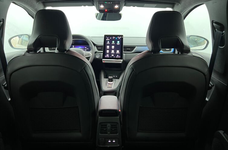 RENAULT Captur SUV Hybride Essence