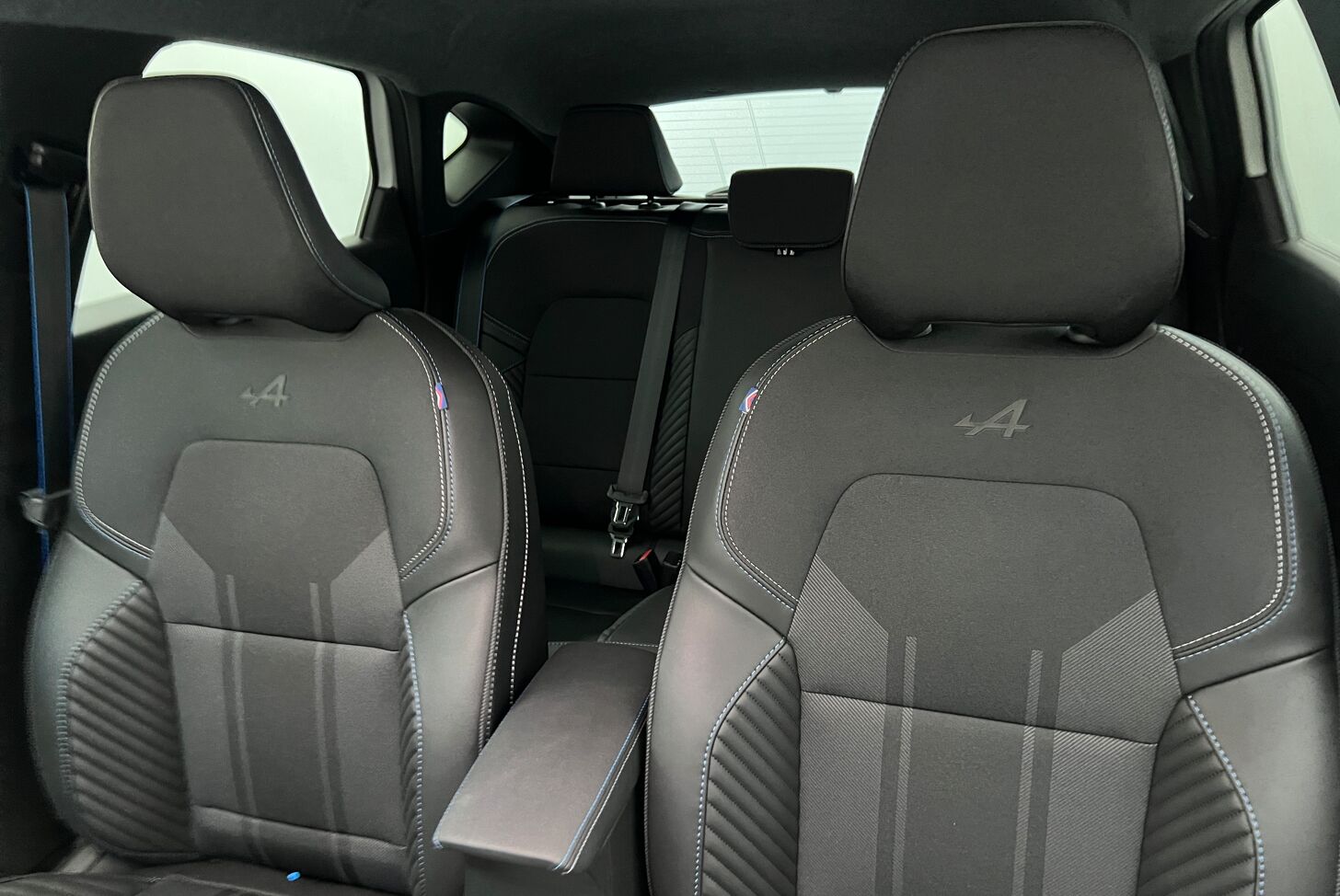 RENAULT Captur SUV Hybride Essence