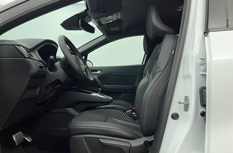 RENAULT Captur SUV Hybride Essence