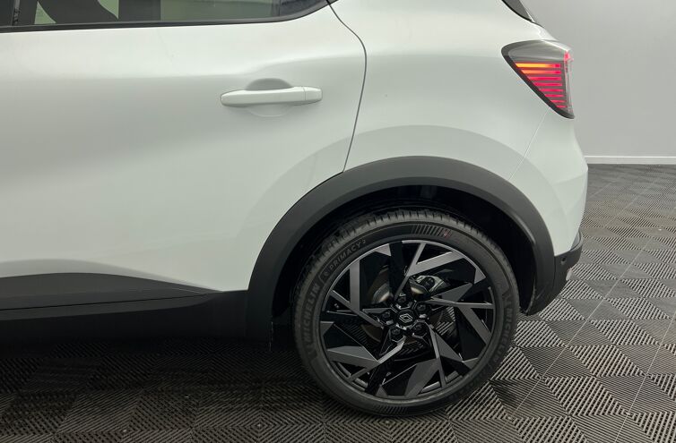 RENAULT Captur SUV Hybride Essence