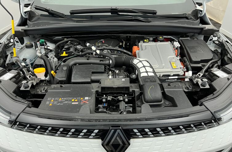 RENAULT Captur SUV Hybride Essence