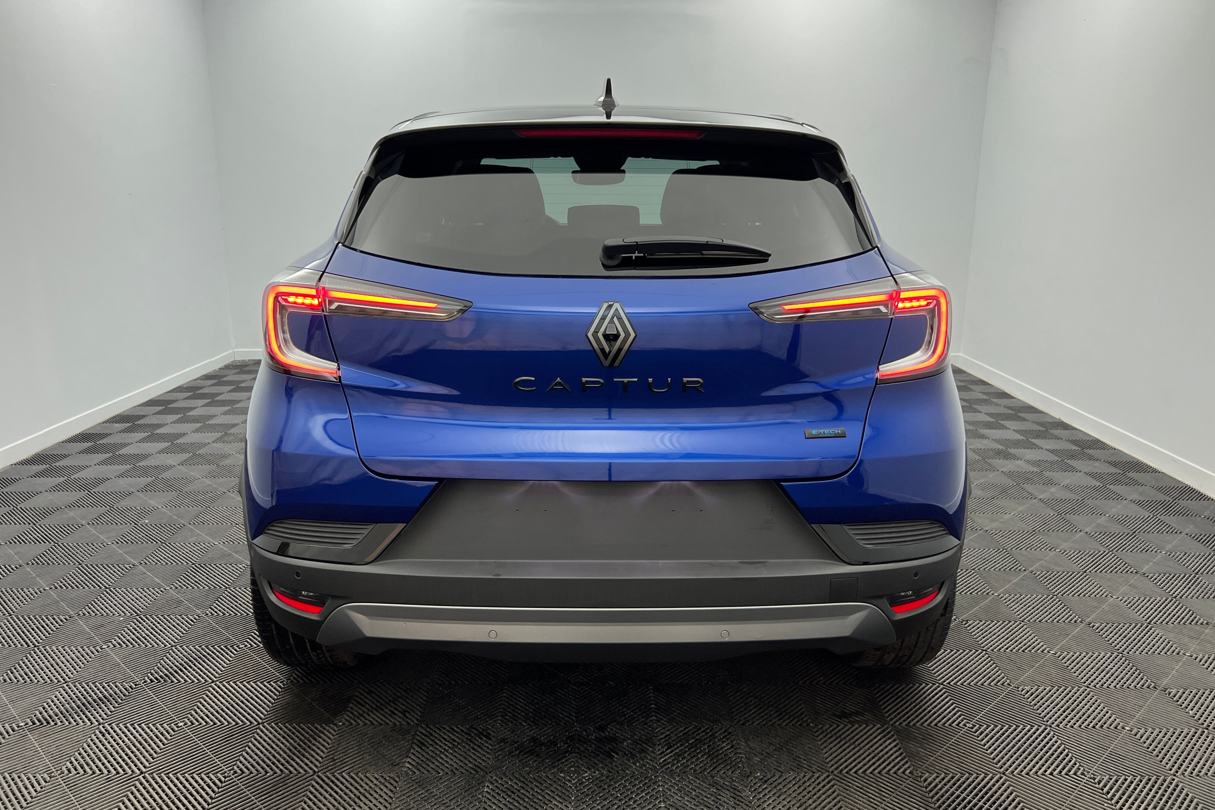 RENAULT Captur — photo 5