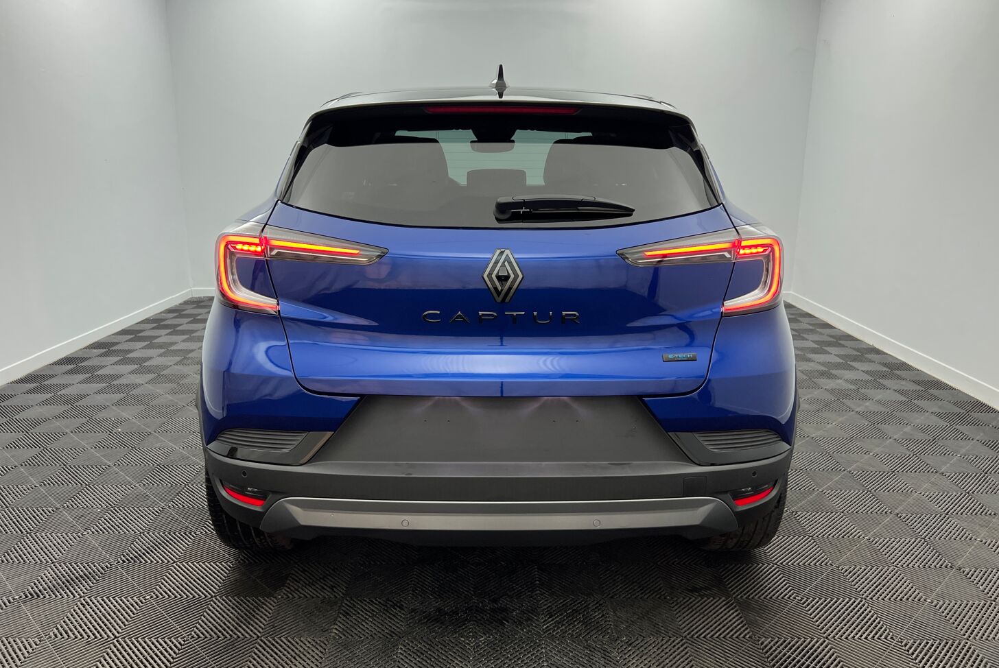 RENAULT Captur SUV Hybride Essence