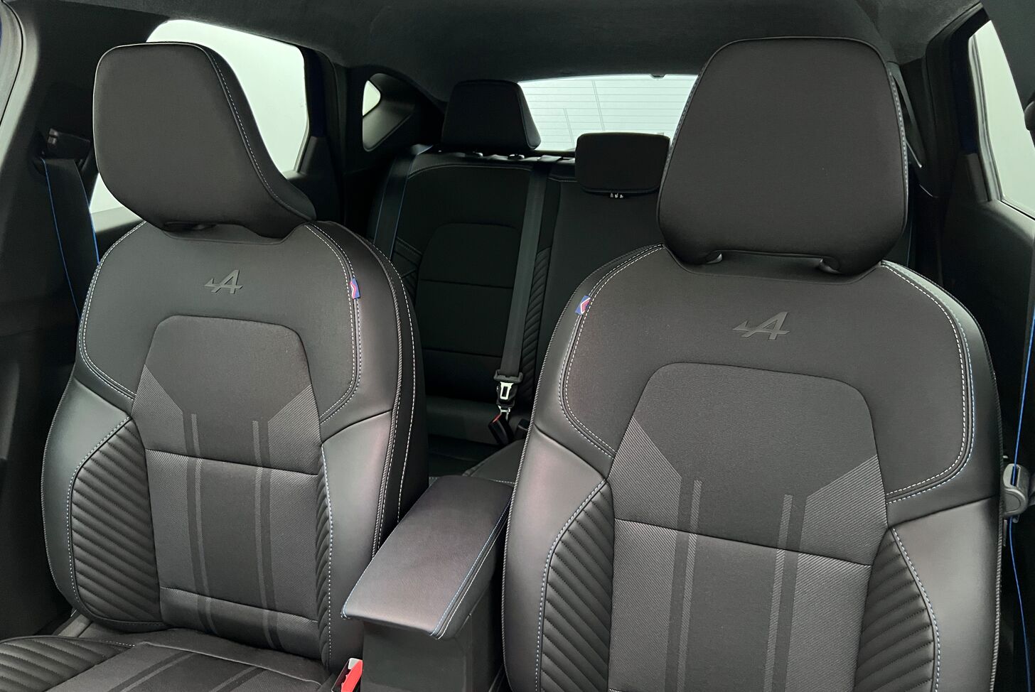 RENAULT Captur SUV Hybride Essence
