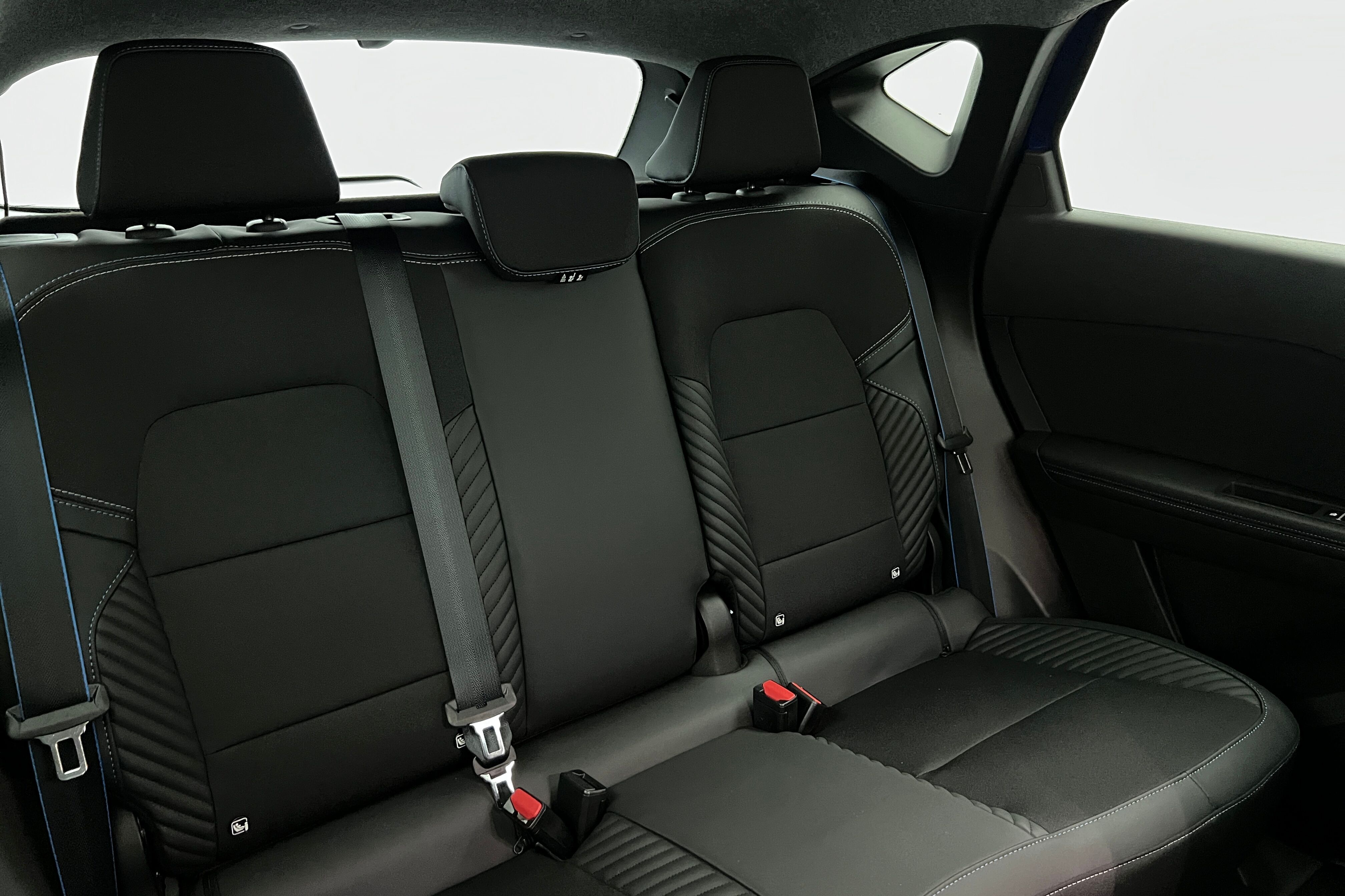 RENAULT Captur SUV Hybride — photo 14