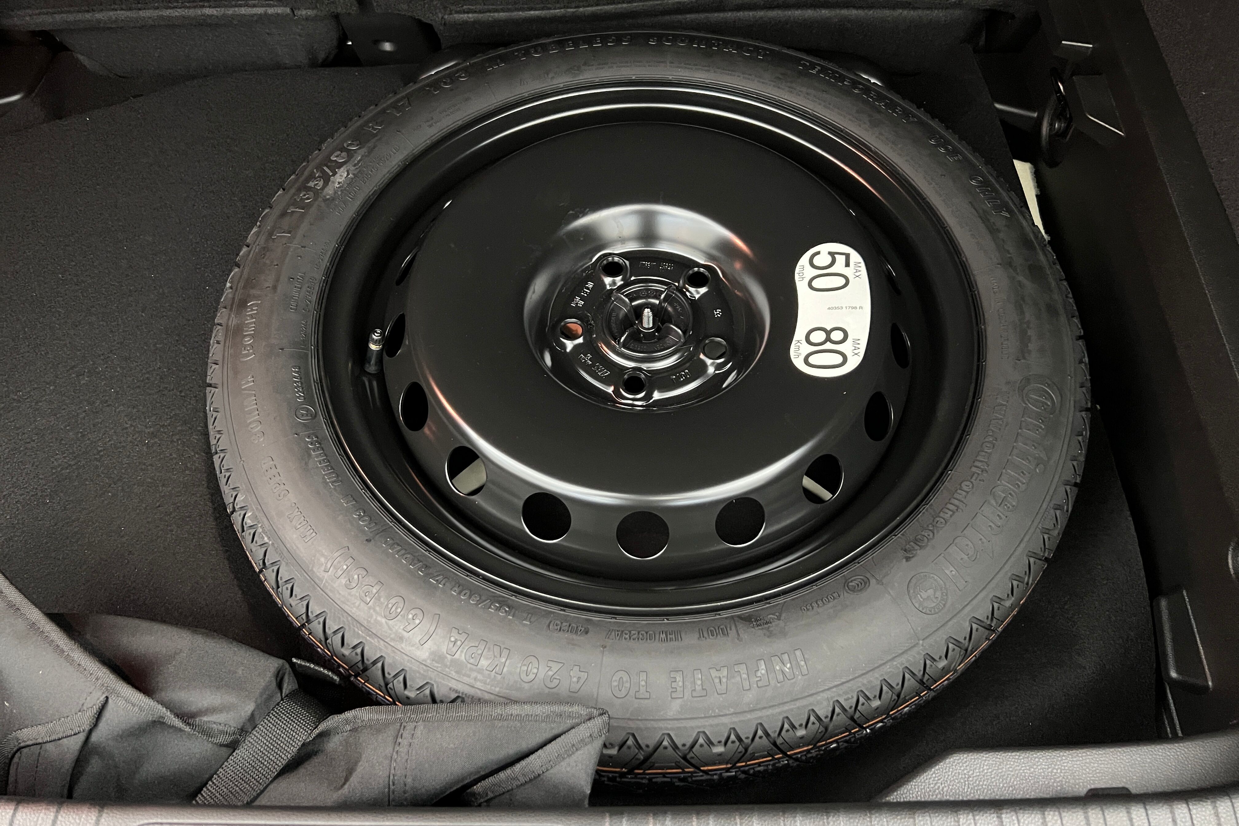 RENAULT Captur SUV Hybride — photo 21
