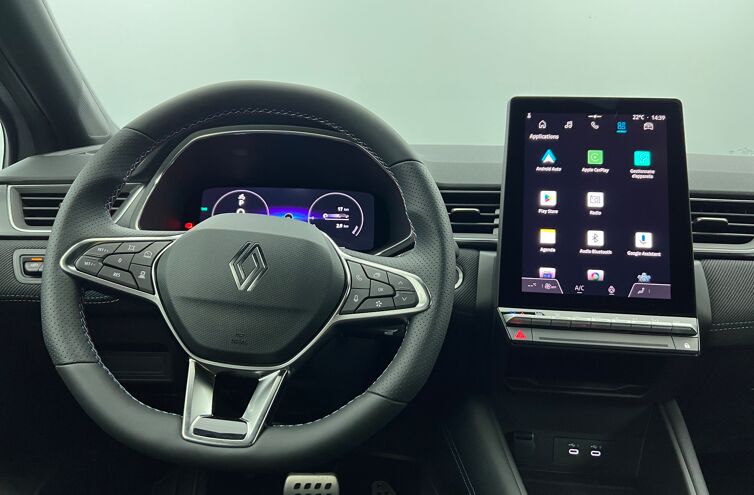 RENAULT Captur SUV Hybride Essence