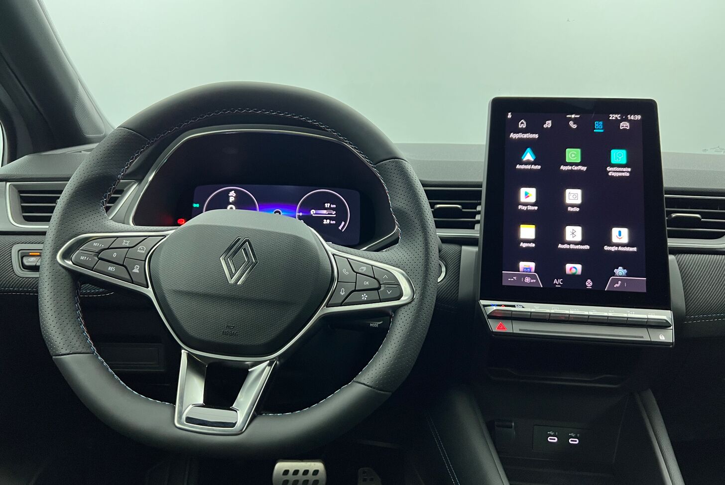 RENAULT Captur SUV Hybride Essence