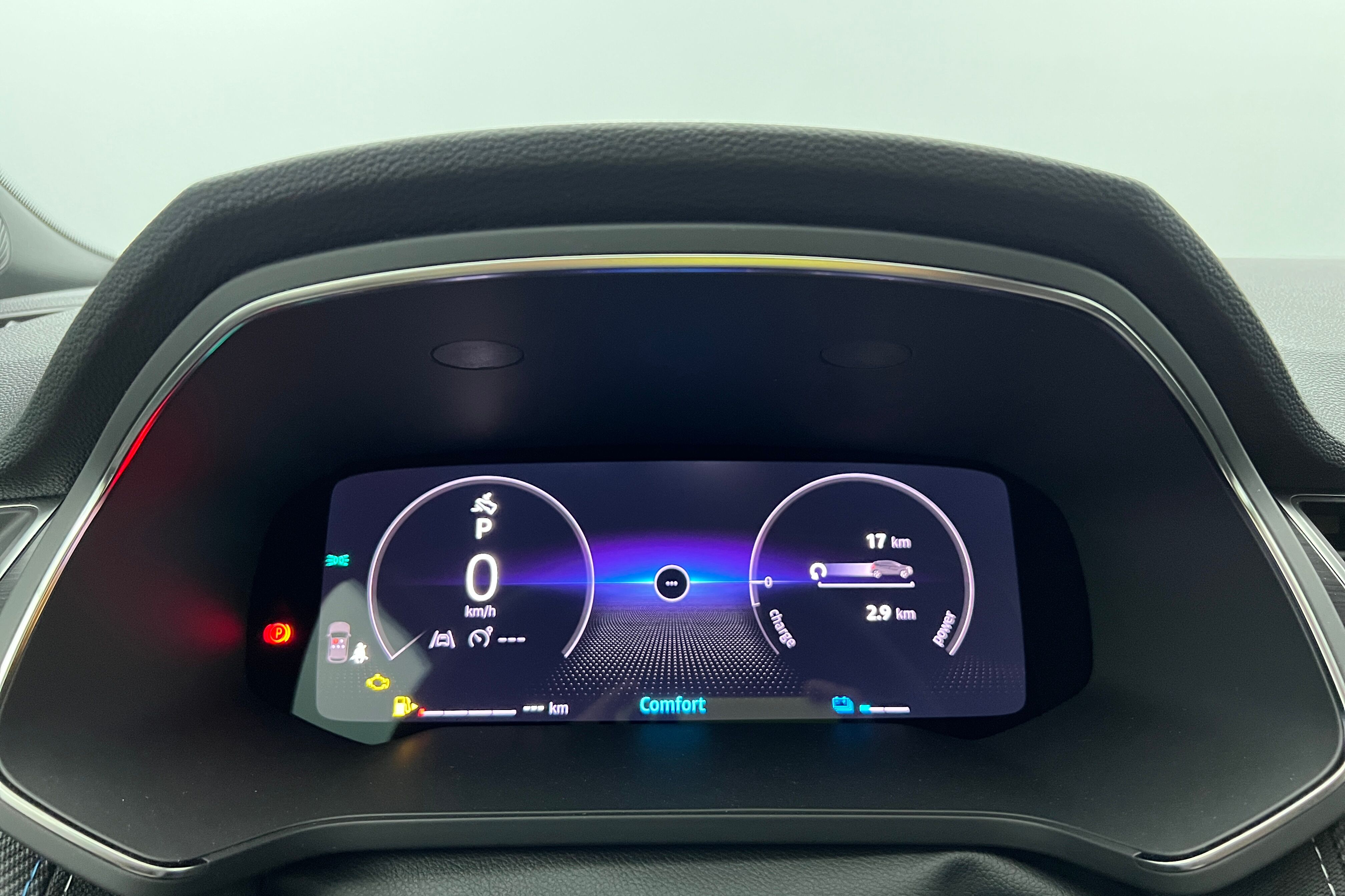 RENAULT Captur SUV Hybride — photo 9