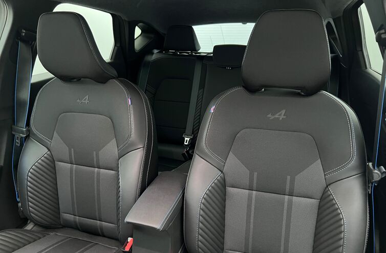 RENAULT Captur SUV Hybride Essence