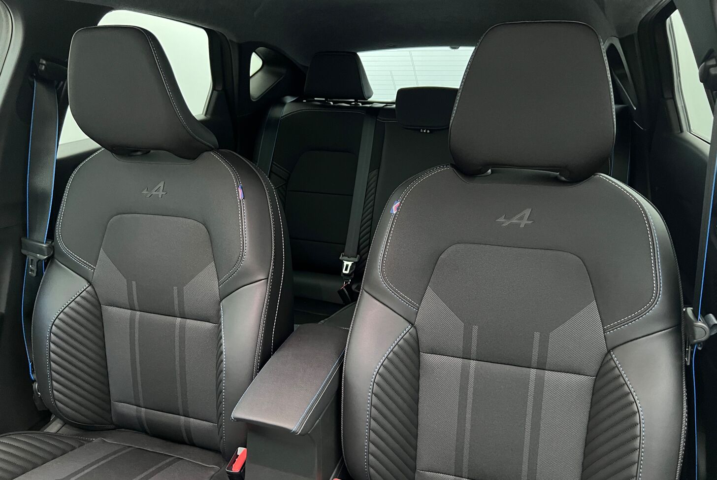 RENAULT Captur SUV Hybride Essence