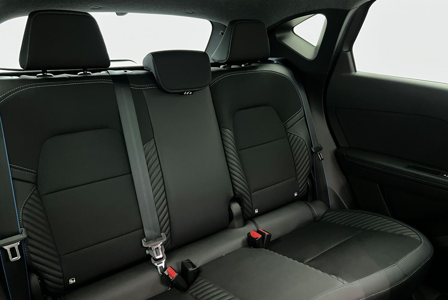 RENAULT Captur SUV Hybride Essence