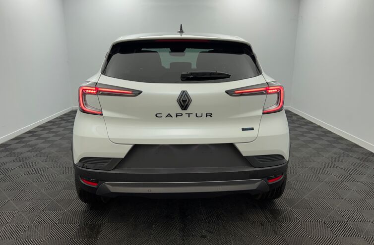 RENAULT Captur SUV Hybride Essence