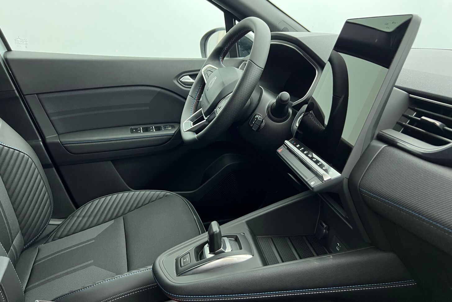 RENAULT Captur SUV Hybride Essence