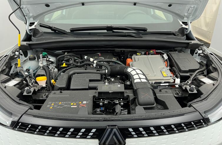 RENAULT Captur SUV Hybride Essence