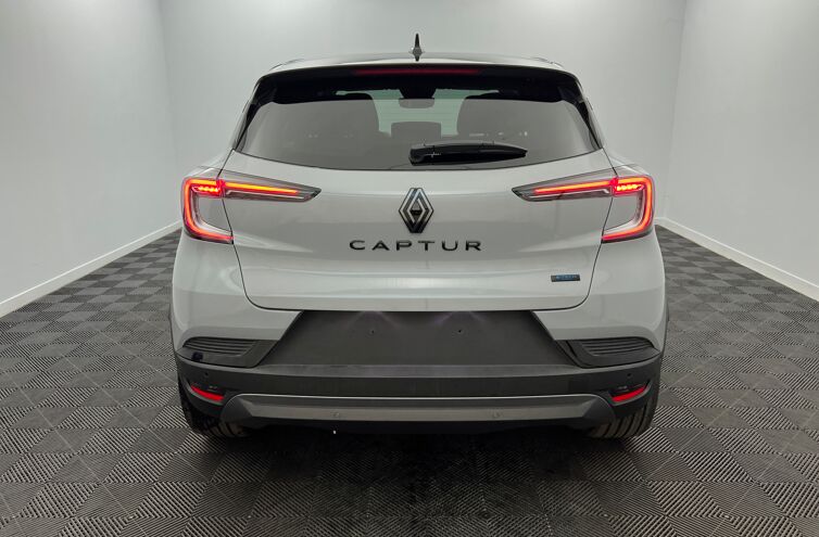 RENAULT Captur SUV Hybride Essence