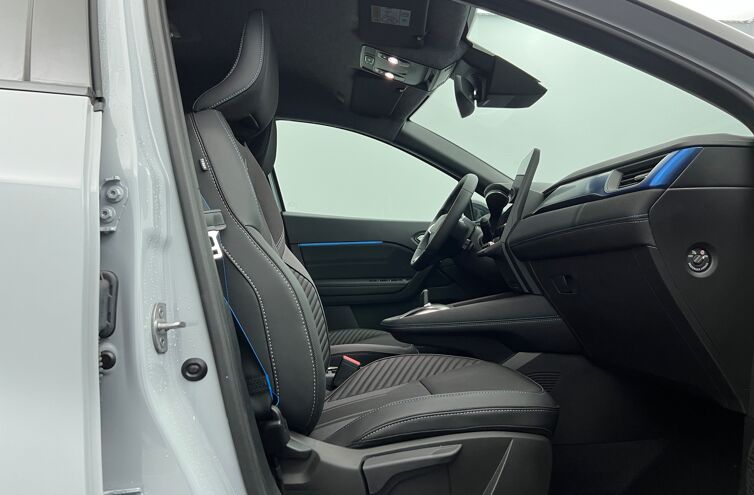 RENAULT Captur SUV Hybride Essence