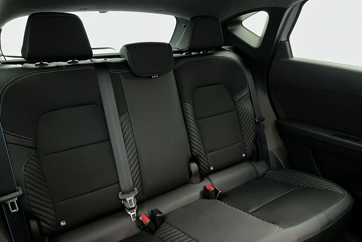 RENAULT Captur SUV Hybride Essence