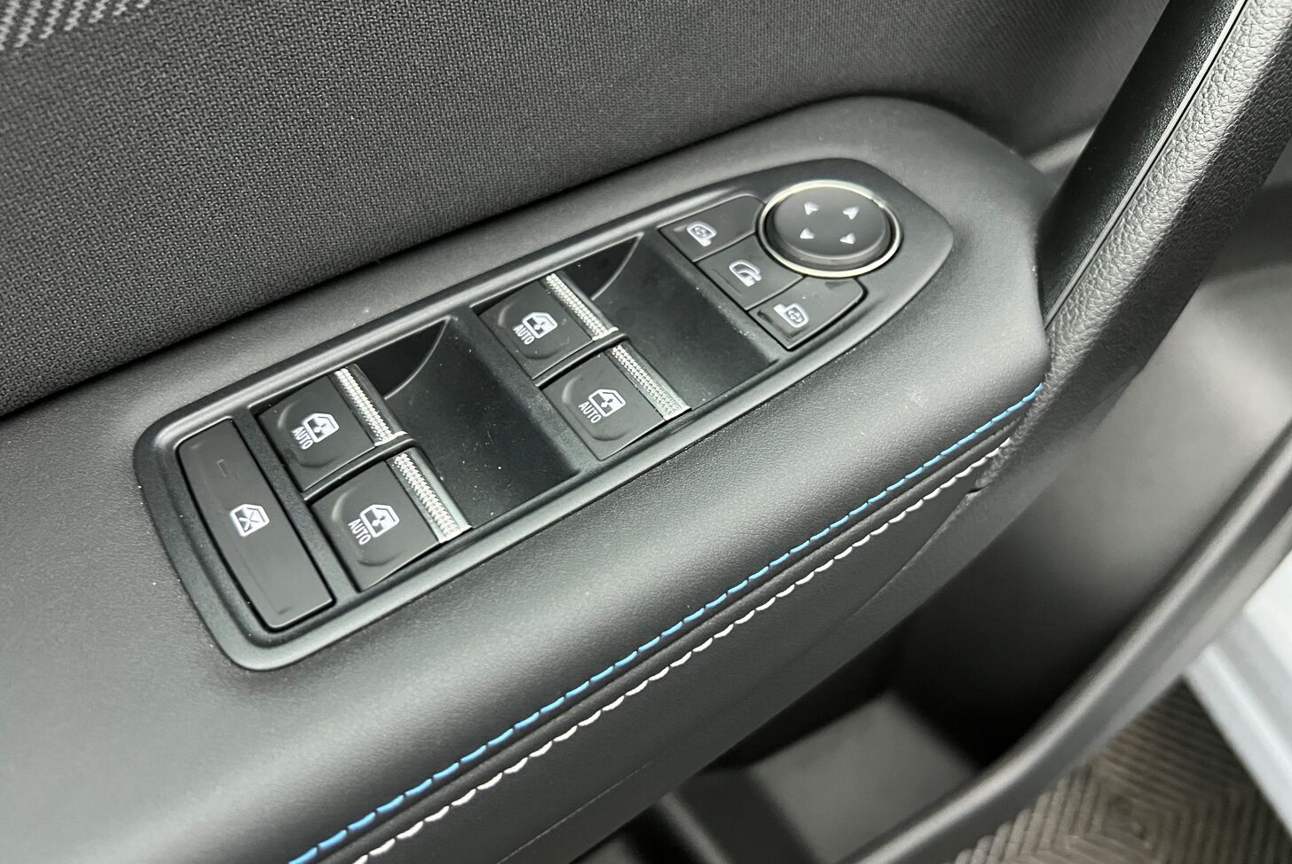 RENAULT Captur SUV Hybride Essence