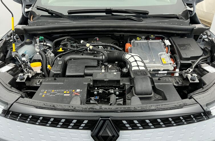 RENAULT Captur SUV Hybride Essence