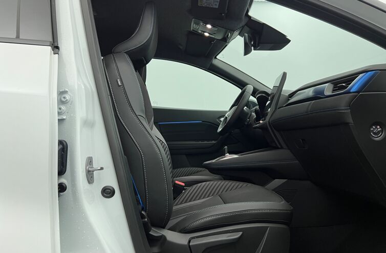 RENAULT Captur SUV Hybride Essence