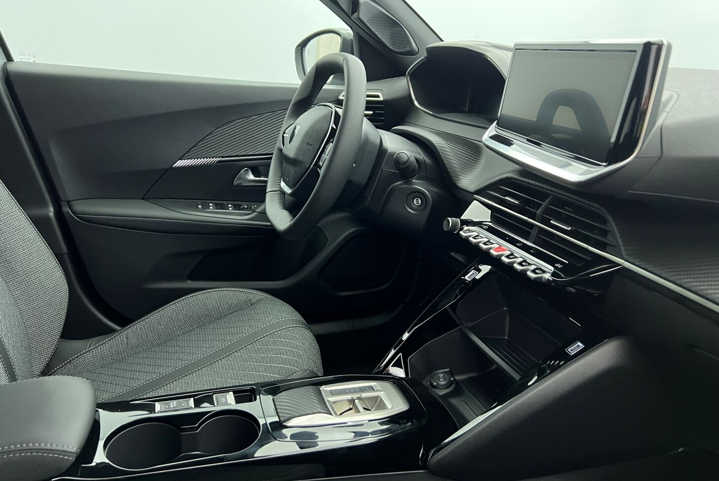 PEUGEOT 2008 SUV Hybride Essence