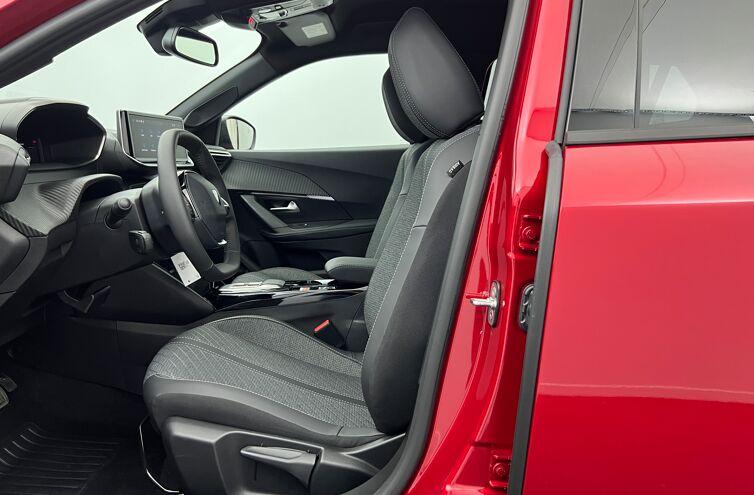 PEUGEOT 2008 SUV Hybride Essence