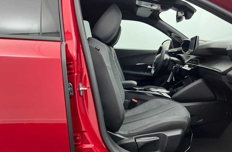 PEUGEOT 2008 SUV Hybride Essence