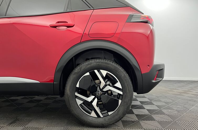 PEUGEOT 2008 SUV Hybride Essence