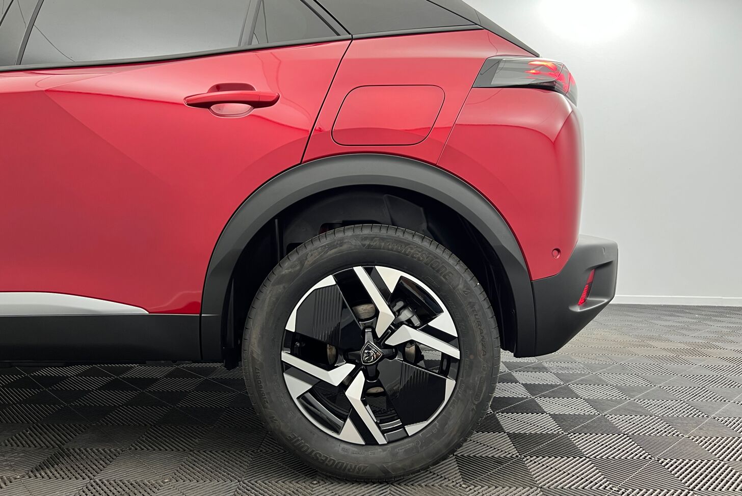 PEUGEOT 2008 SUV Hybride Essence