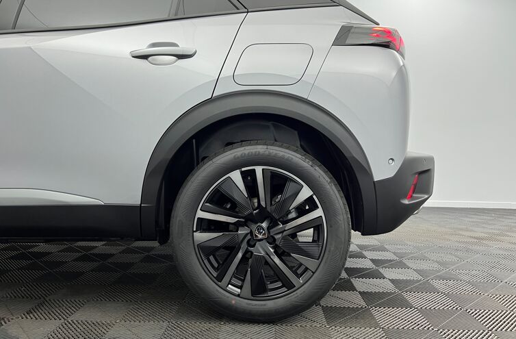 PEUGEOT 2008 SUV Hybride Essence