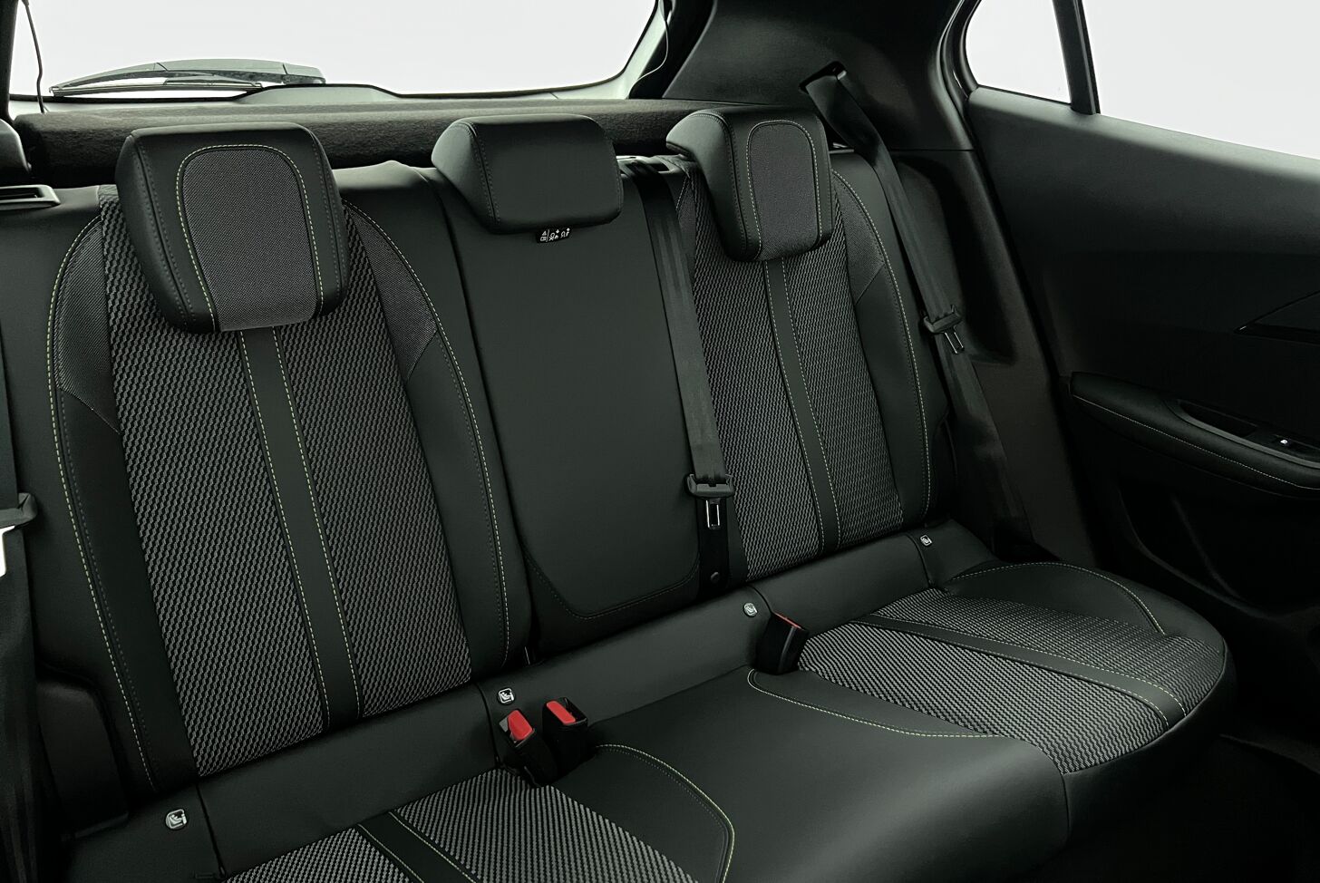 PEUGEOT 2008 SUV Hybride Essence