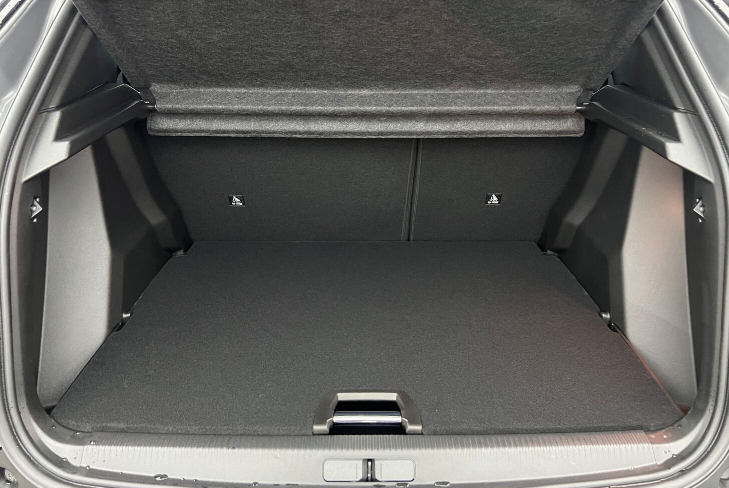 PEUGEOT 2008 SUV Hybride Essence