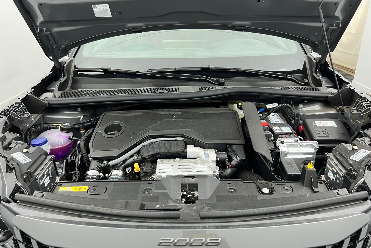 PEUGEOT 2008 SUV Hybride Essence