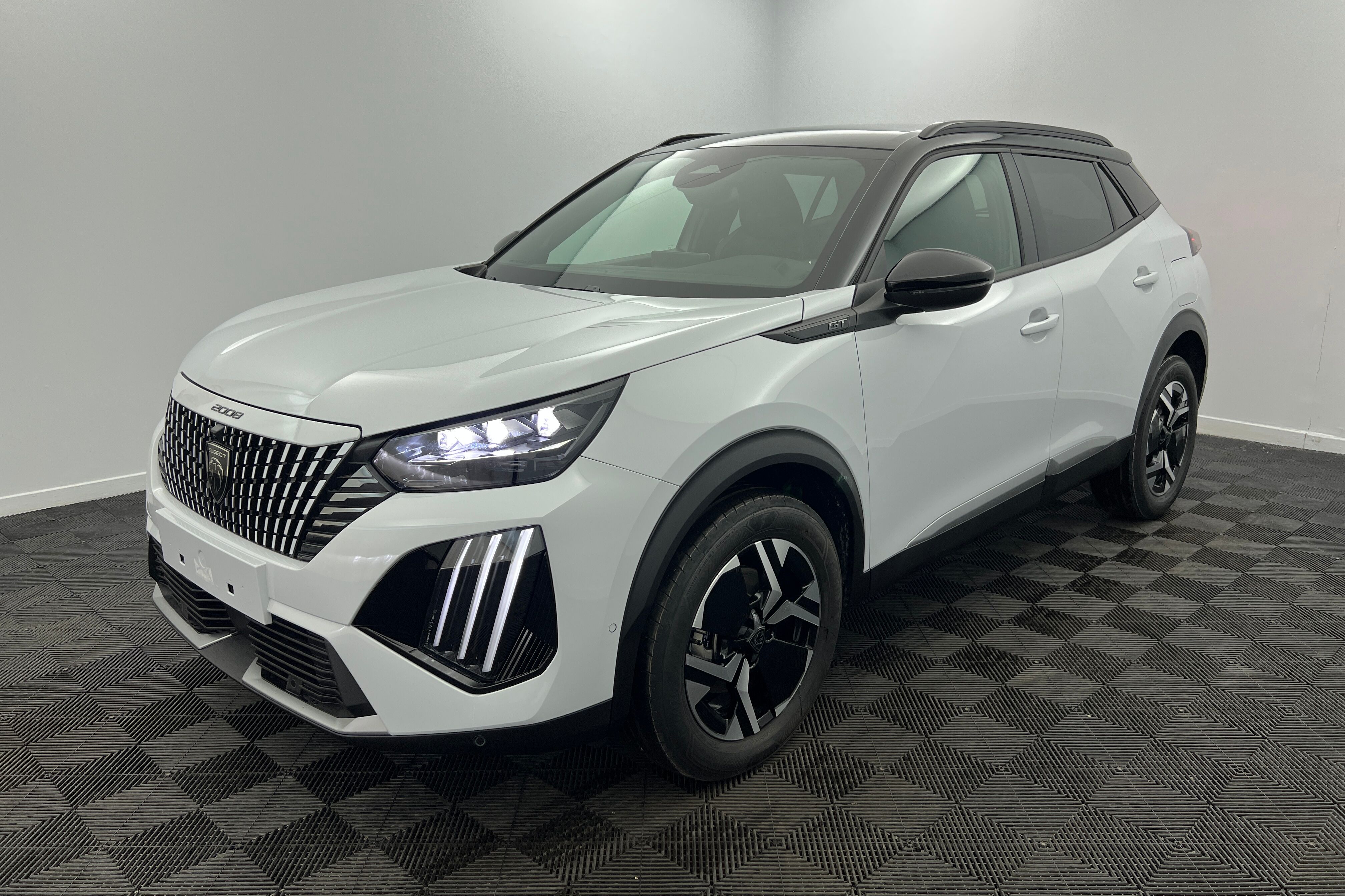 PEUGEOT 2008 SUV Hybride