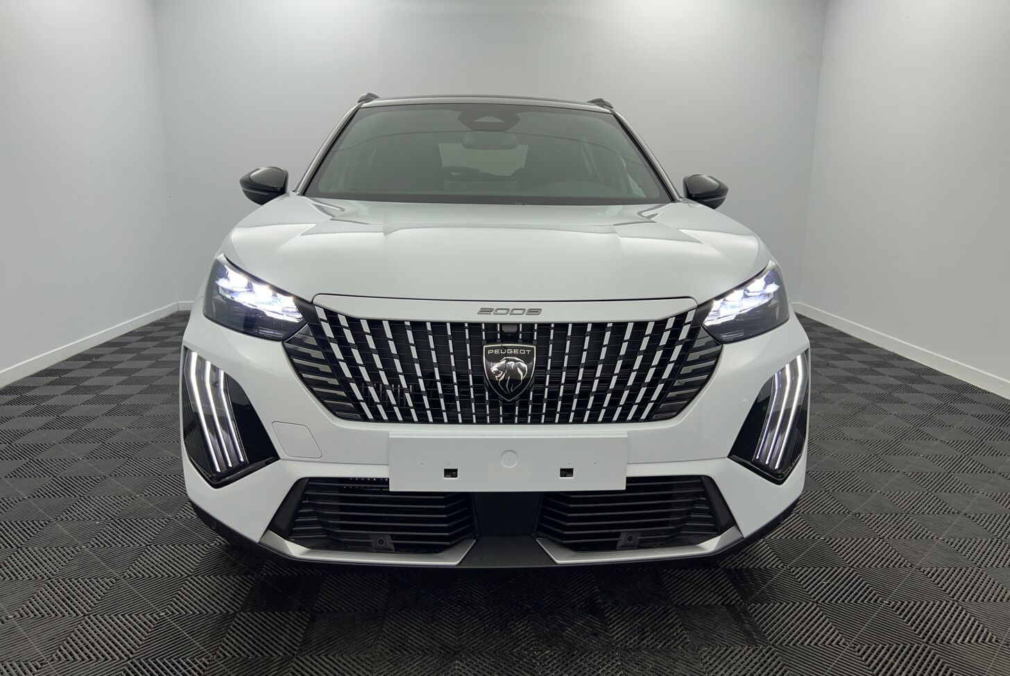 PEUGEOT 2008 SUV Hybride Essence