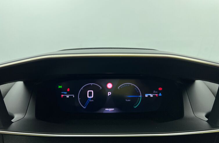 PEUGEOT 2008 SUV Hybride Essence