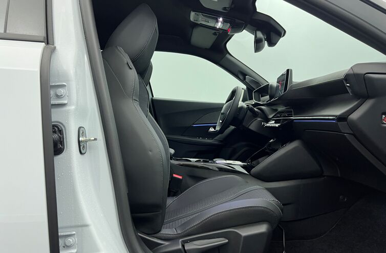 PEUGEOT 2008 SUV Hybride Essence