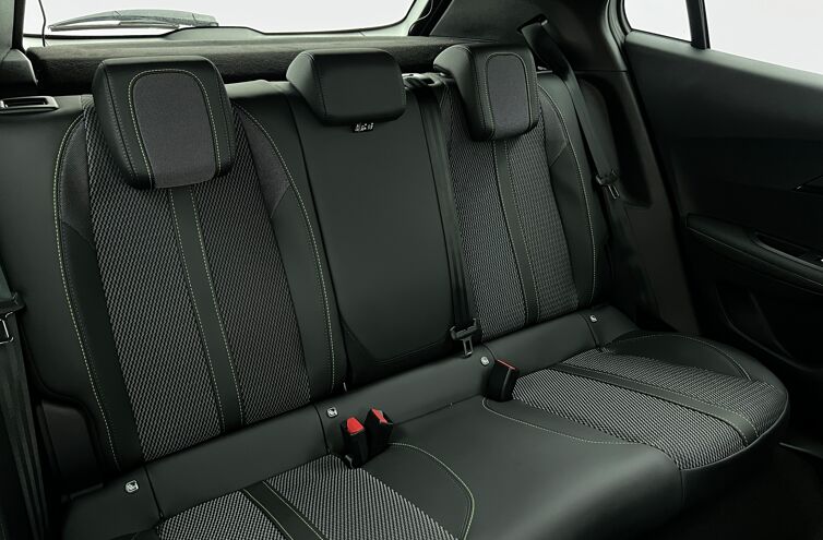 PEUGEOT 2008 SUV Hybride Essence