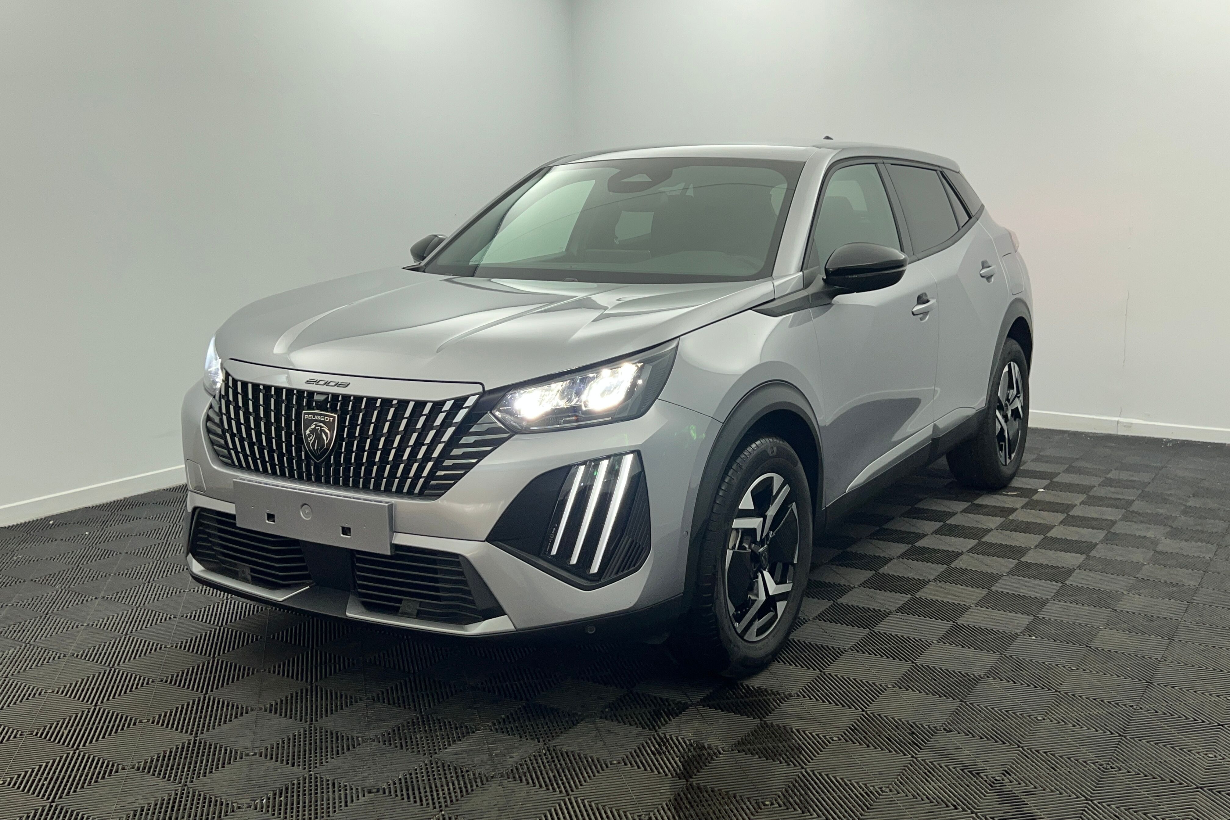 PEUGEOT 2008 SUV Hybride