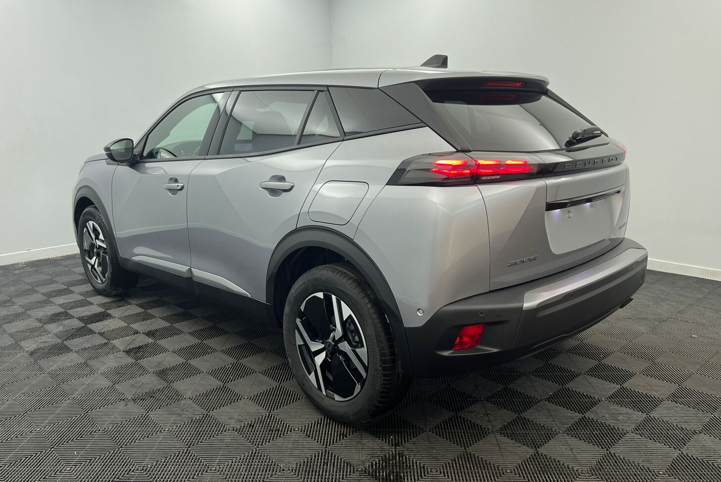 PEUGEOT 2008 SUV Hybride Essence