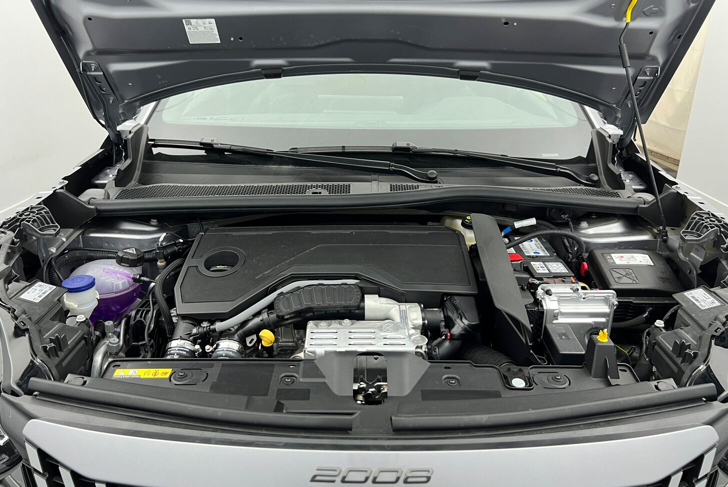 PEUGEOT 2008 SUV Hybride Essence