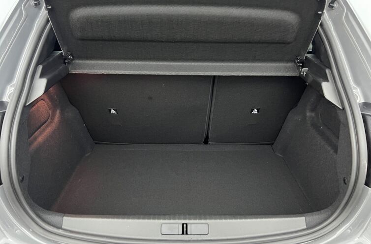 PEUGEOT 208 Berline Hybride Essence