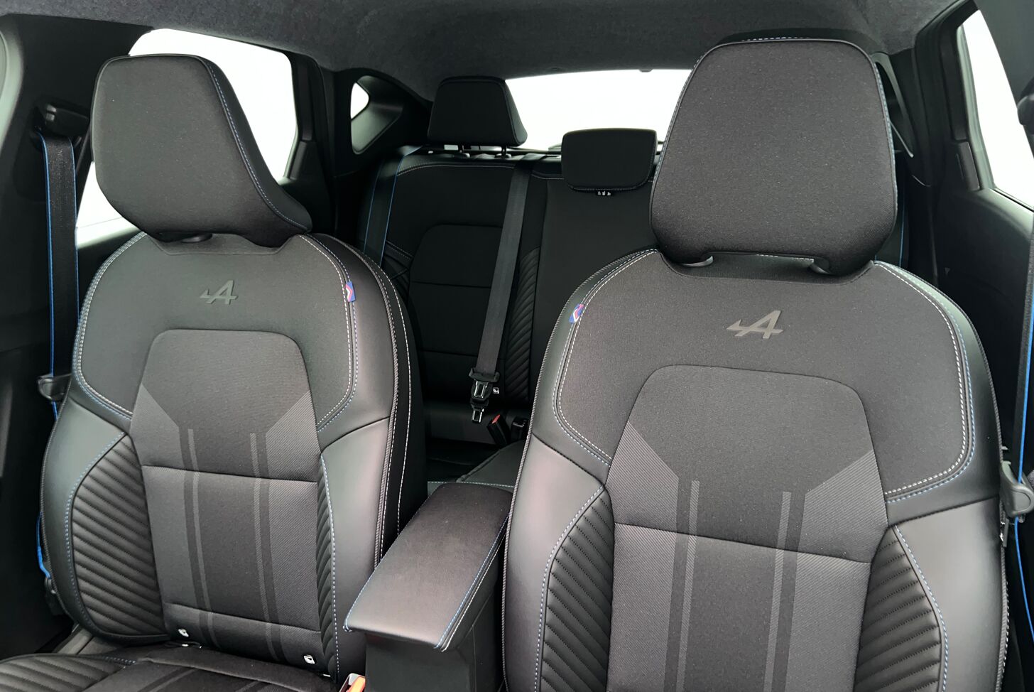 RENAULT Captur SUV Hybride Essence