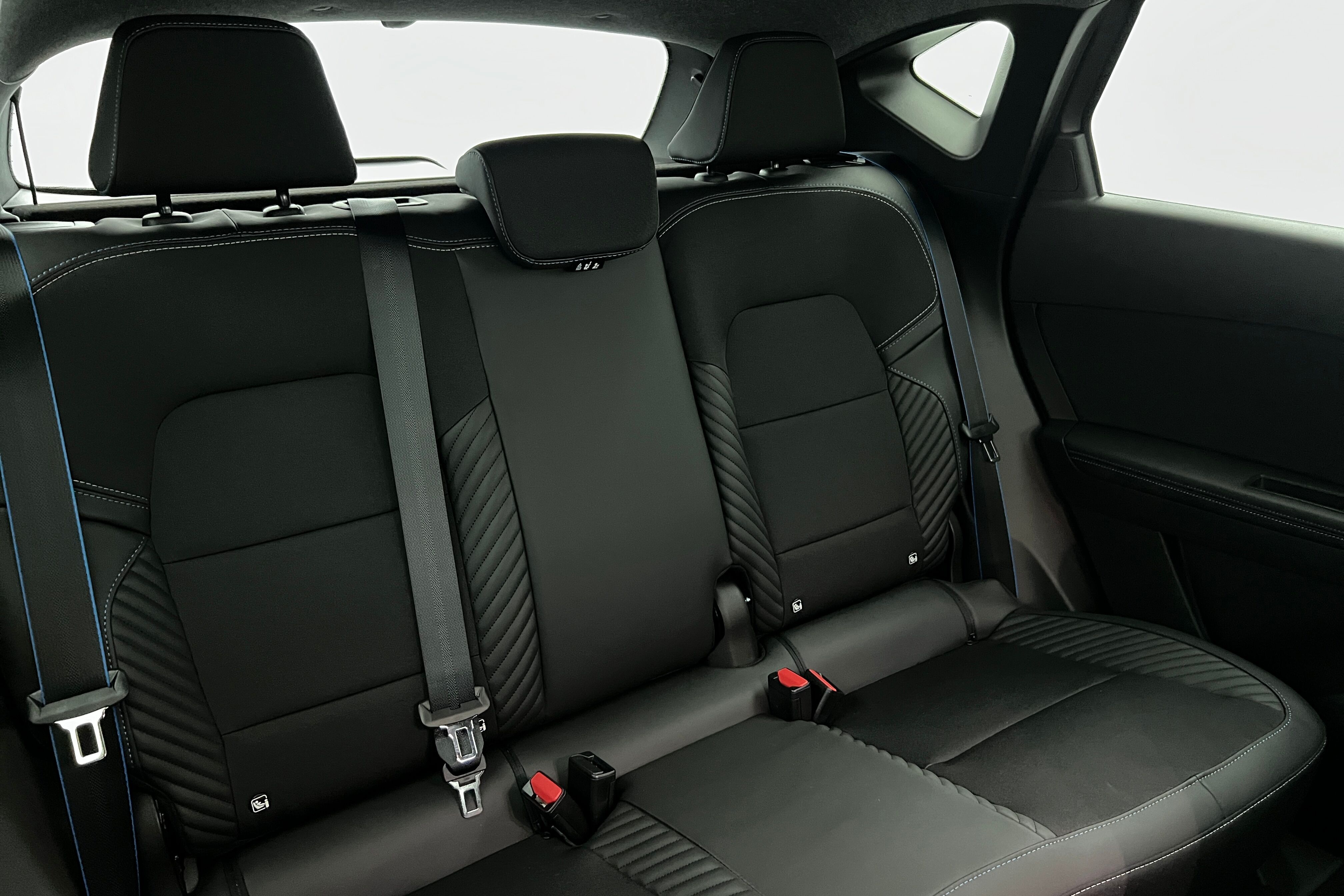 RENAULT Captur SUV Hybride — photo 14