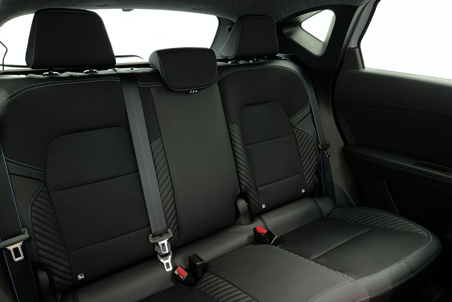 RENAULT Captur SUV Hybride Essence