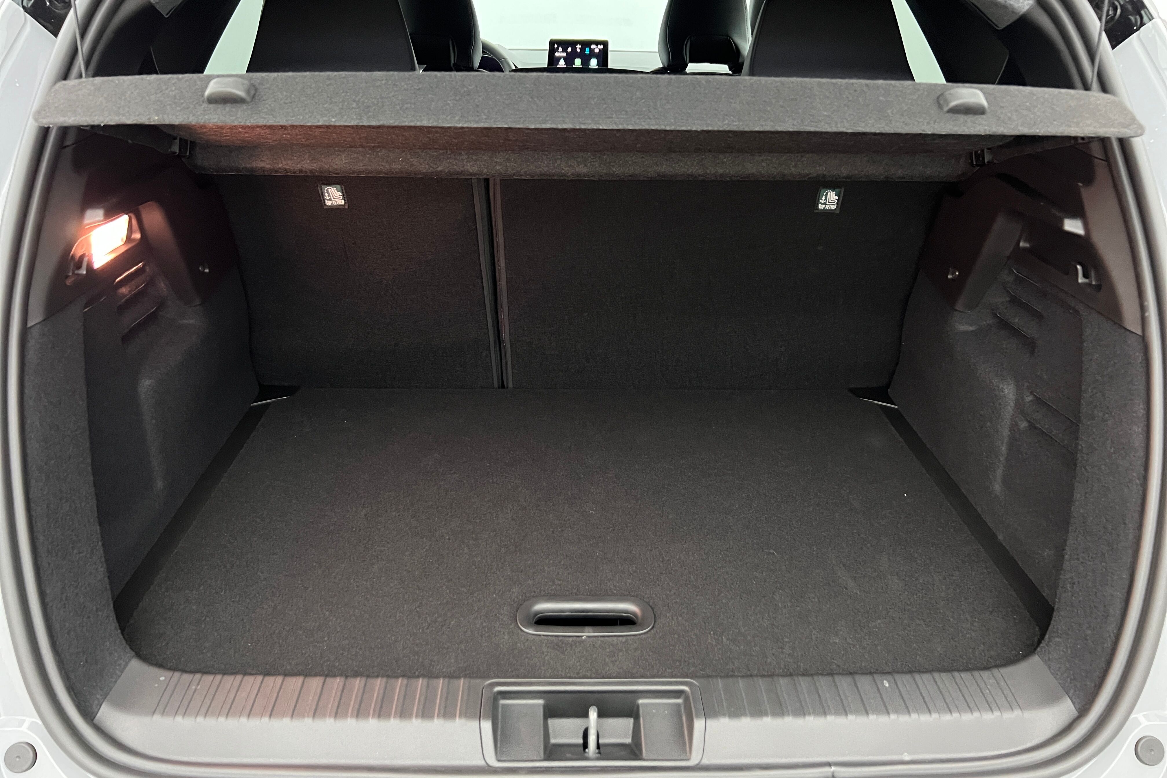 RENAULT Captur SUV Hybride — photo 18